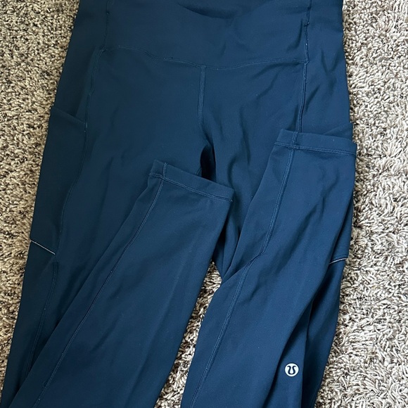 Lululemon - Picture 1 of 6